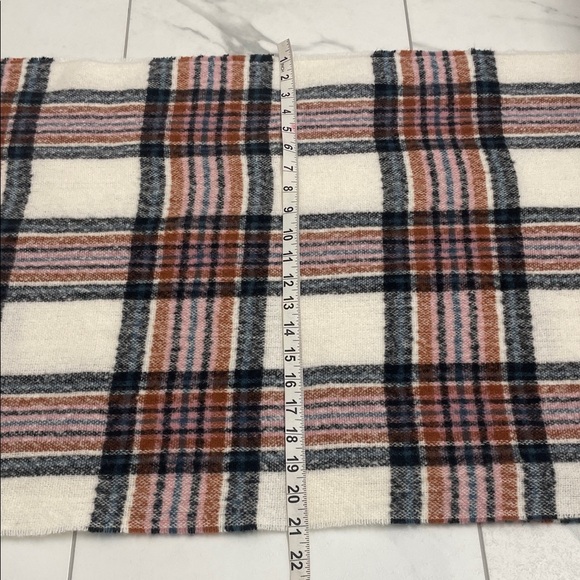 Vince Camuto Striped Scarf in White, Black, and Pink OS 21” x 73” - Picture 6 of 8